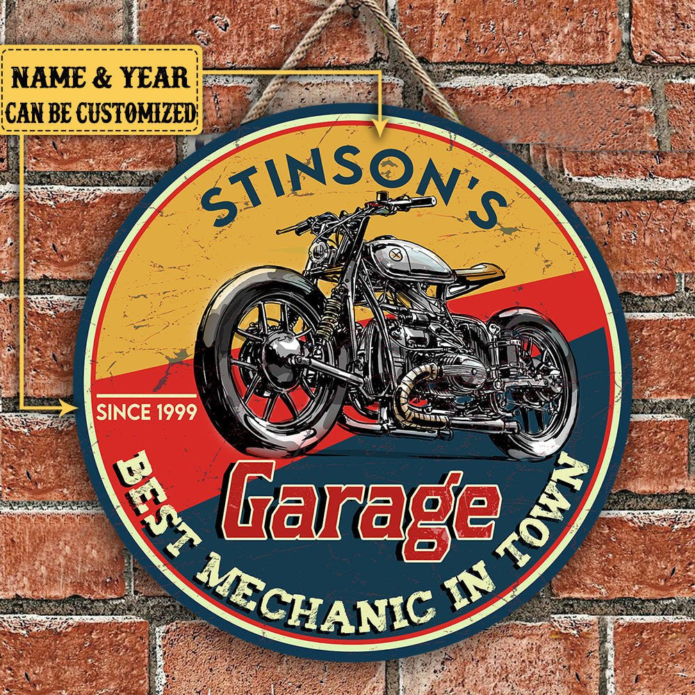 Personalized Garage Best Mechanic In Town Wood Round Sign.